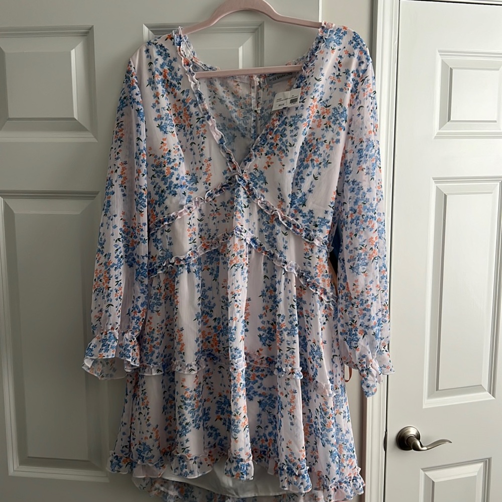 Gorgeous floral dress size 2X NWT